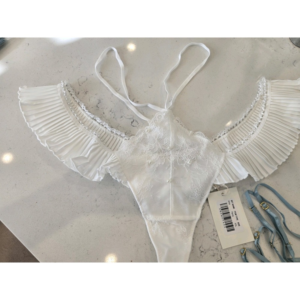 BRAND NEW WITH TAG Empress mimi Set of 3, String Panty Thong XXL